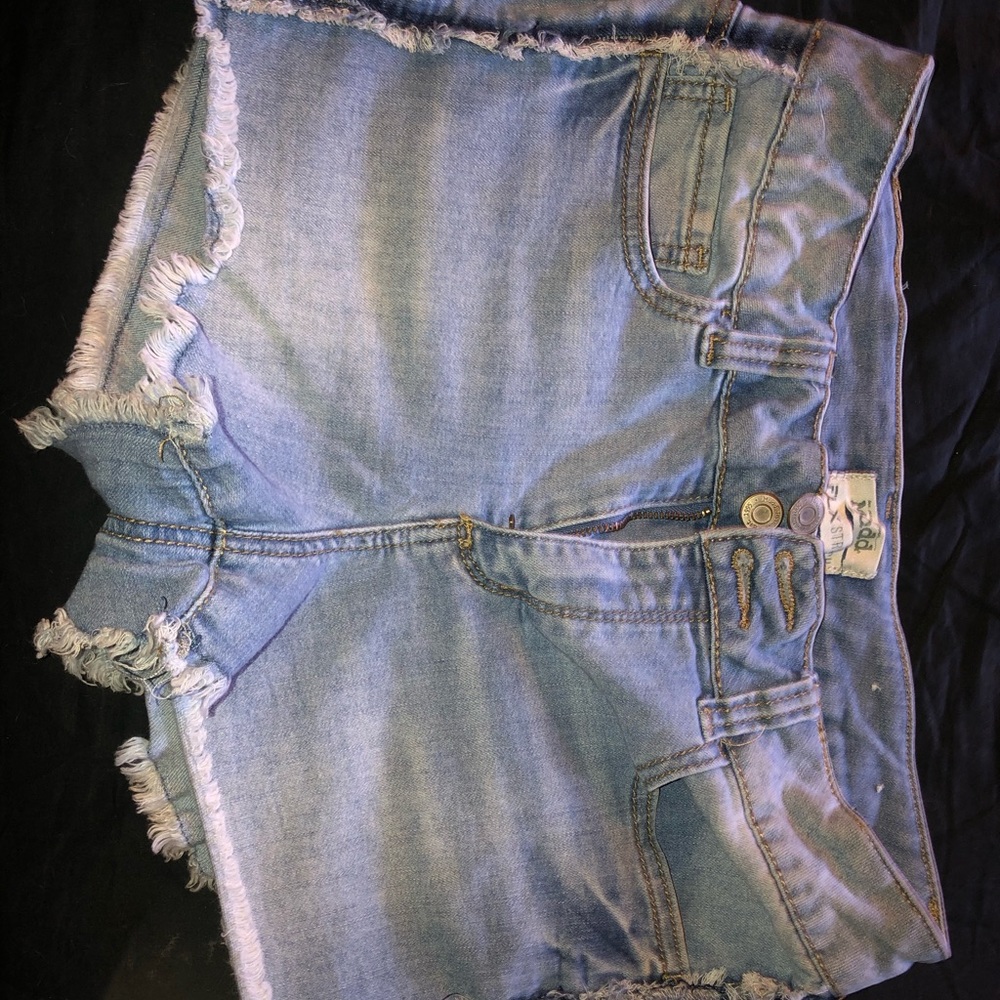 Jean shorts, stretch material, fringed